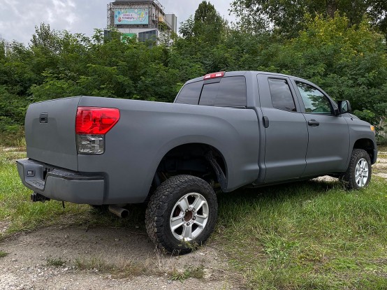 Toyota Tundra 5,7 2016 32000$