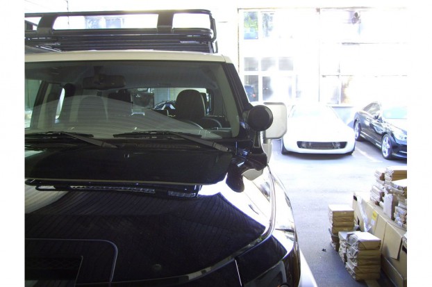 Установка фары-искателя IPF924 на Toyota FJ-Cruiser